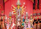 सालों से दुर्गा पूजा की विरासत सहेजता दिल्ली का बंगाली परिवार 