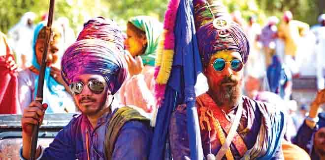 holi-3 holi-3