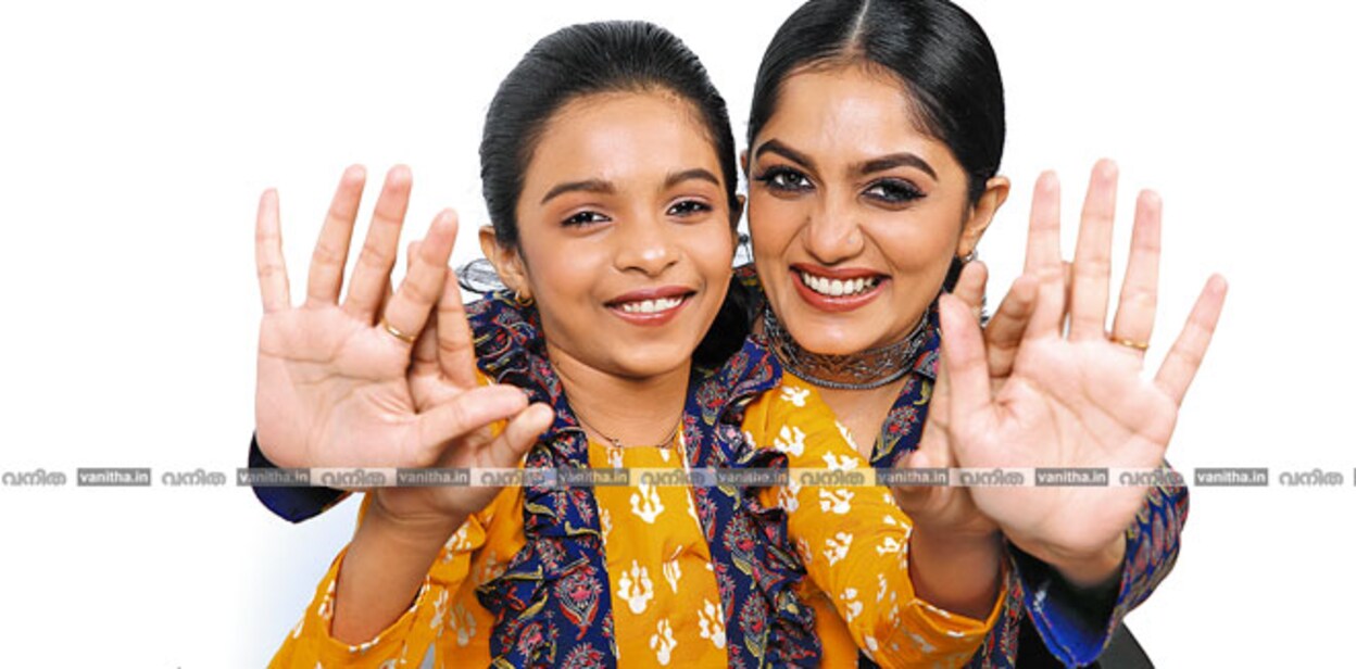 arya-roya