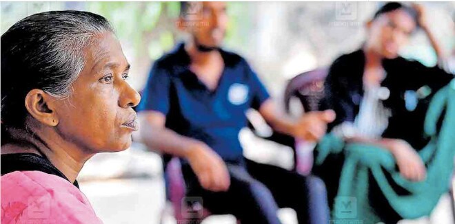 ‘എനിക്കെന്തെങ്കിലും പറ്റിയാൽ എന്റെ കുഞ്ഞുങ്ങളെ ആരു നോക്കും’: മൂന്നു മക്കളും ഓട്ടിസം ബാധിതർ; നോവുതിന്ന് ഈ അമ്മ