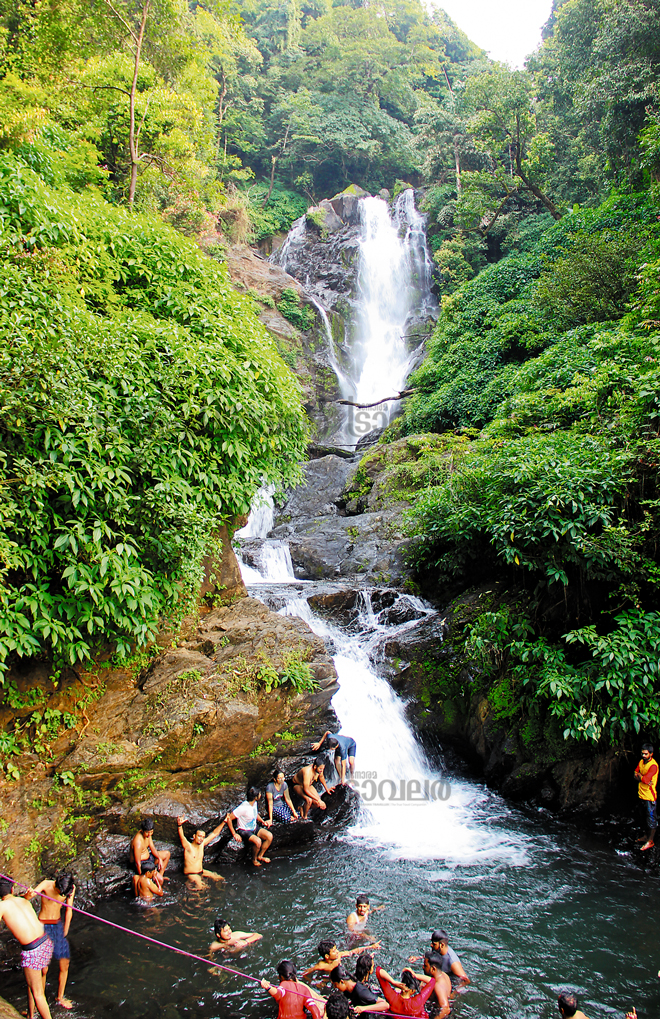 13-Vibhuti-waterfalls