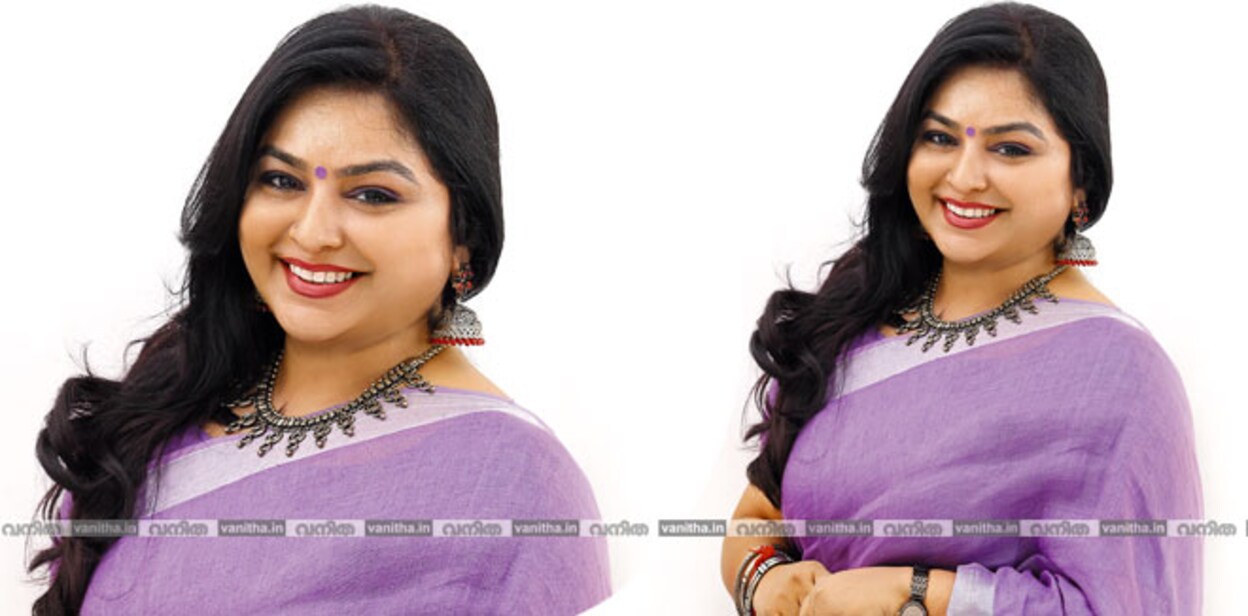 soniya-tamil002