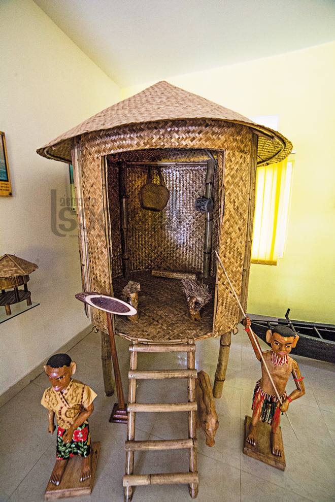 model-of-niccobaries-home-at-samudrika-museum