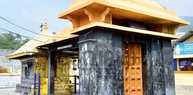 Malikappuram-temple.JPG