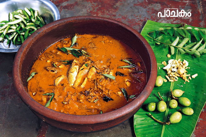 Ambazhanga-meen-curry