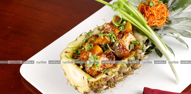 Chicken-with-pineapple