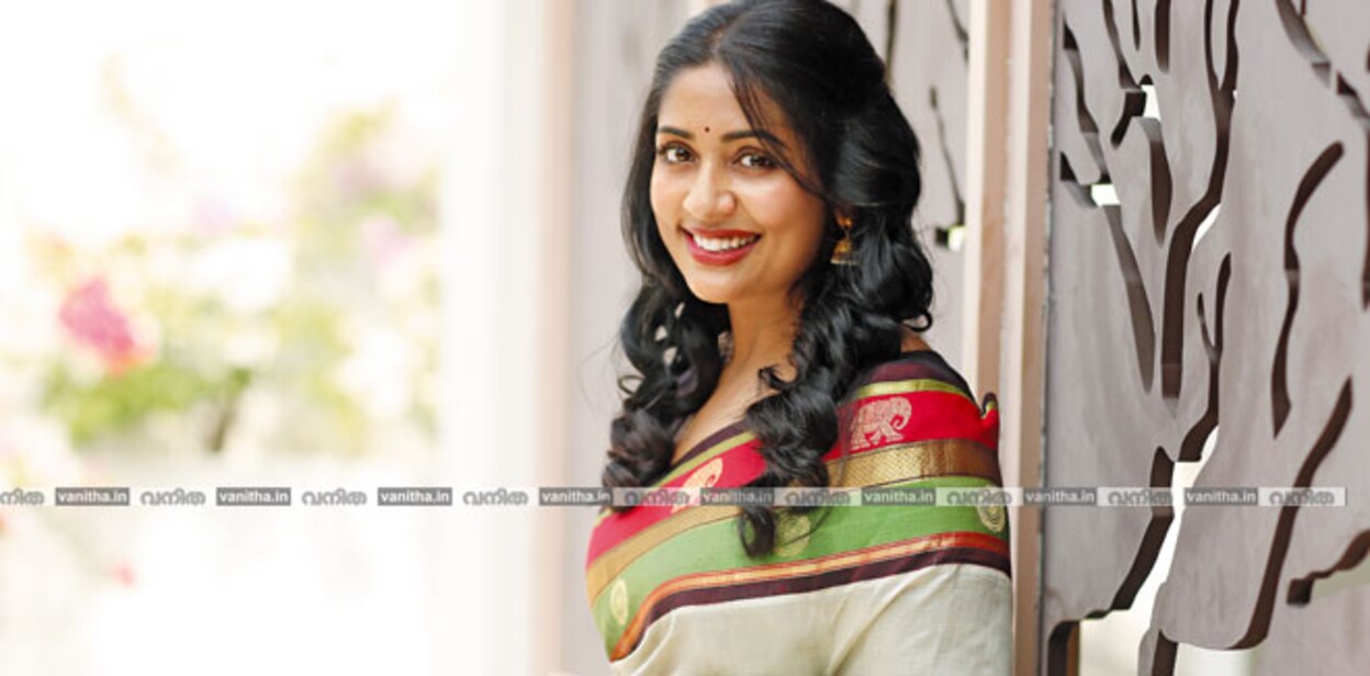 navya-nair-actress-movie-return-interview-cover