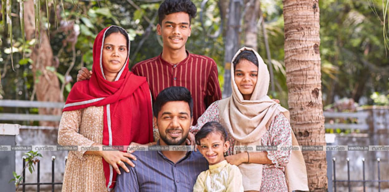 saleem-kodathoor-family-s
