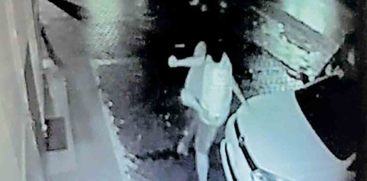 thiruvananthapuram-poojapura-post-office-employe-was-attacked-cctv