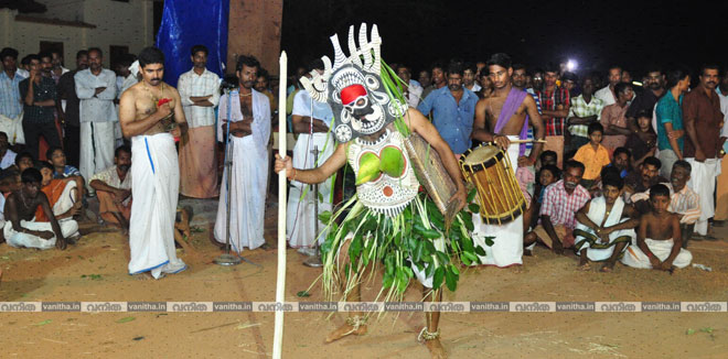 kurampala-puthenkavil-kshethram-adavi-festival-marutha-kolam