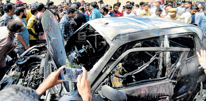 kannur-pregnant-woman-and-husband-die-after-car-catches-fire1.jpg.image.845.440
