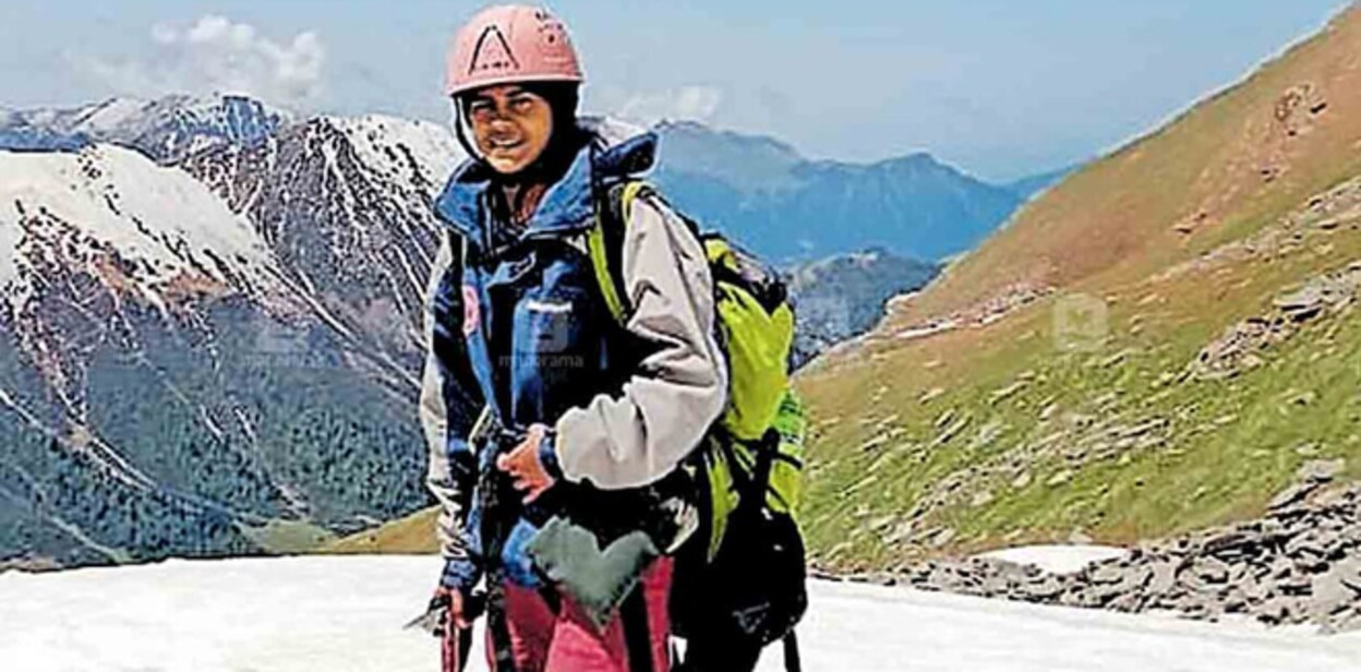 thiruvananthapuram-anishma-climbed-uttarakhand-hurra-top-sub