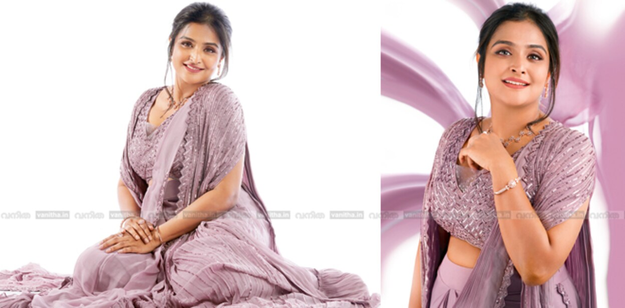ramya67gbjii9