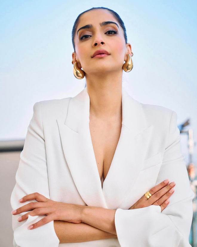 sonam-whittt5677