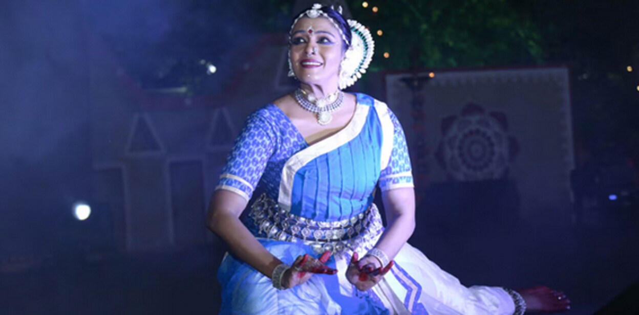 sandhya-manoj-cover