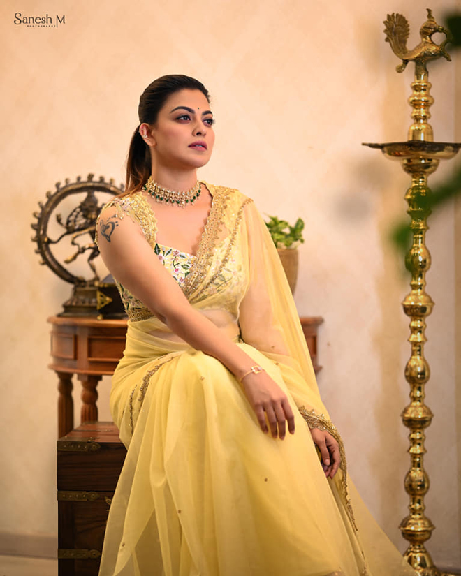 anusree-yellow467