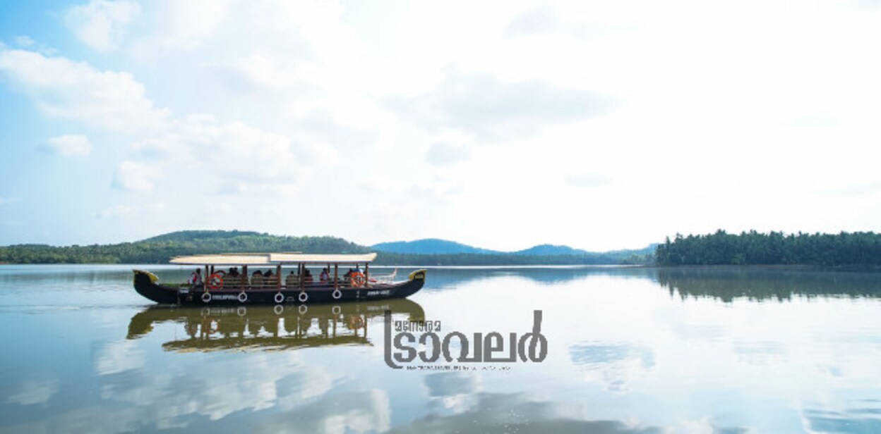 1-Nelliyadirivertourismboat
