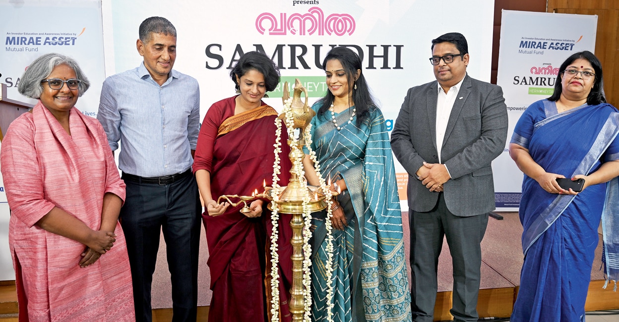 vanitha-seminar-samridhi-cover vanitha-seminar-samridhi-cover