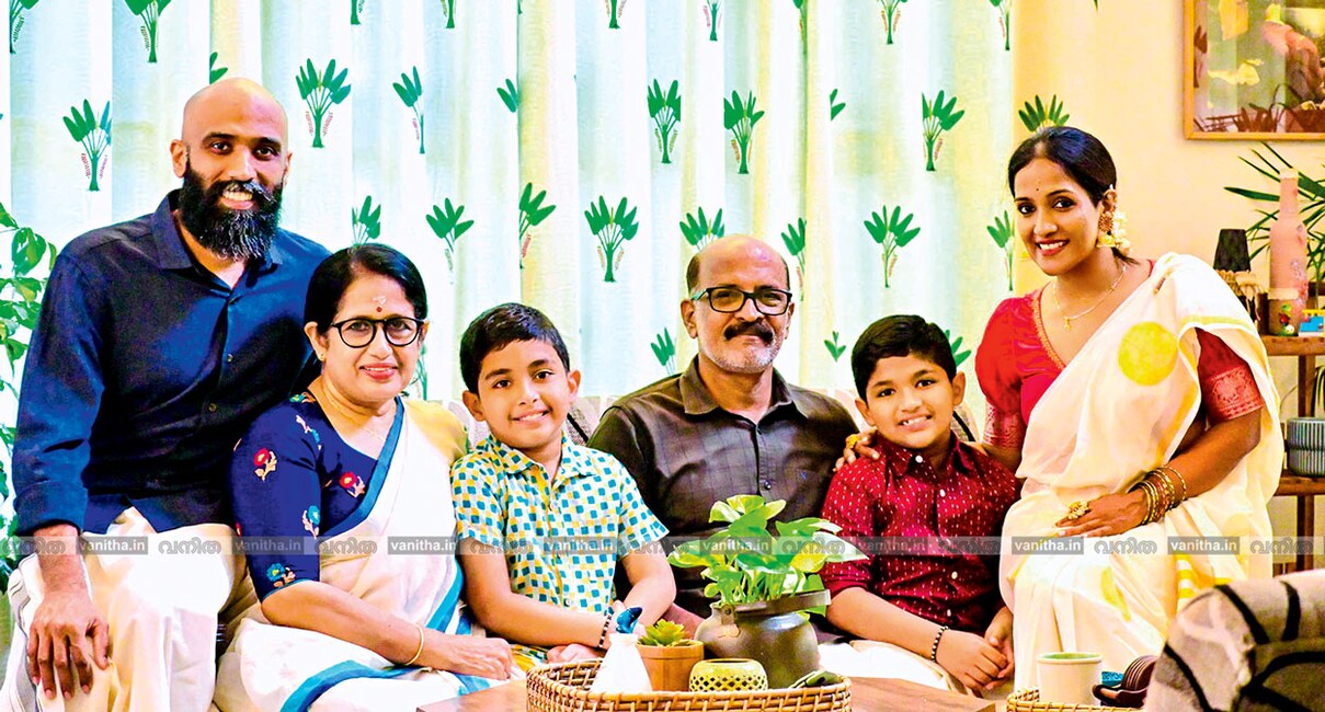 ramachandran-family-6 ramachandran-family-6