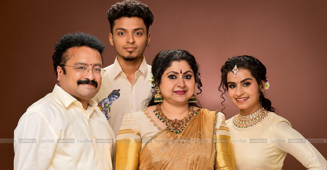 കൃഷ്ണകുമാർ, വിനായക് സുന്ദർ, ബിന്നി കൃഷ്ണകുമാർ, ശിവാംഗി