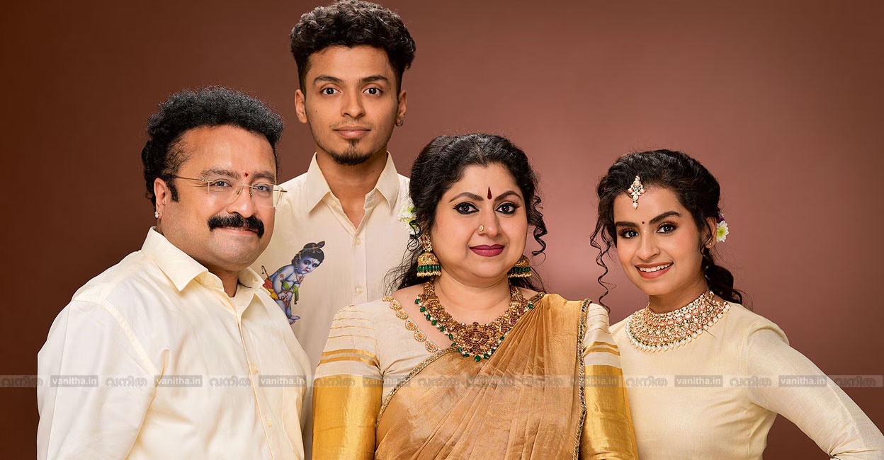 കൃഷ്ണകുമാർ, വിനായക് സുന്ദർ, ബിന്നി കൃഷ്ണകുമാർ, ശിവാംഗി (ഫോട്ടോ: ശ്രീകാന്ത് കളരിക്കൽ)