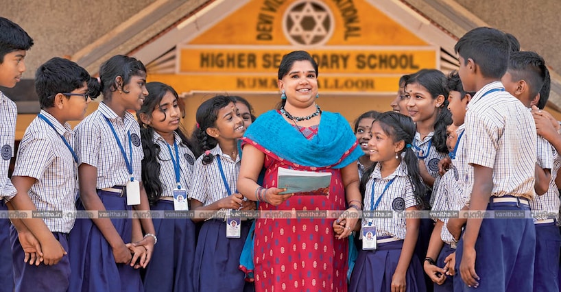 മൂന്നാം ക്ലാസ്സിൽ വച്ചു കാൻസറിനോടു പൊരുതി കാഴ്ച നഷ്ടപ്പെട്ട കാർത്തിക ഇന്ന് അധ്യാപിക: കഥയല്ലിതു ജീവിതം 