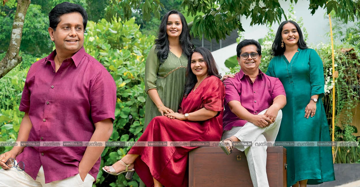 ജീത്തു ജോസഫ് ഭാര്യ ലിന്റായ്ക്കും മക്കൾ കാതറീനും കറ്റീനയ്ക്കും ഒപ്പം