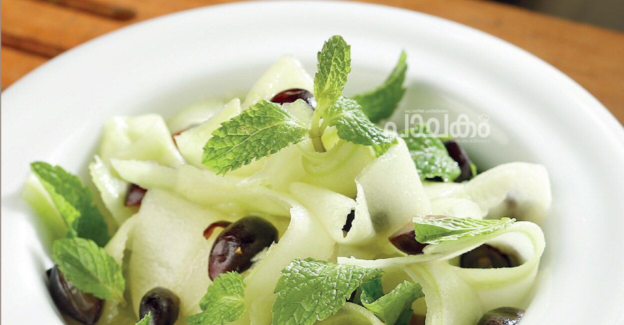 GrapeCucumbersalad