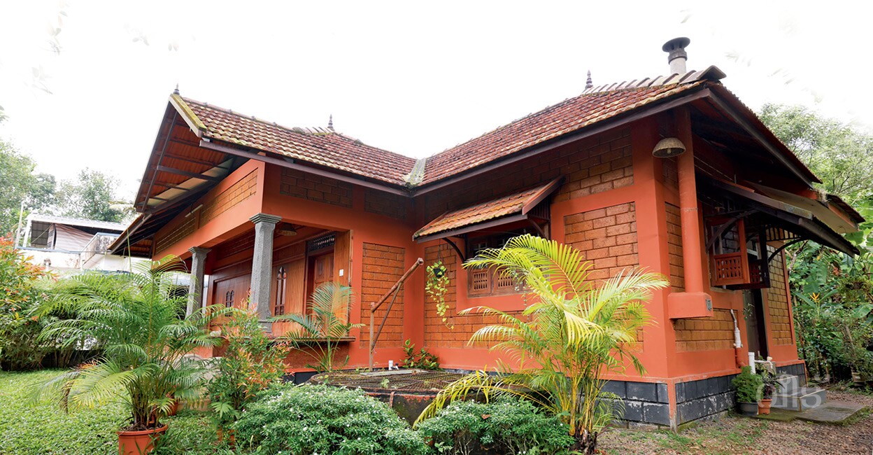 Lowcosthouse
