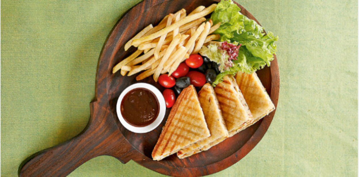 p-sandwich