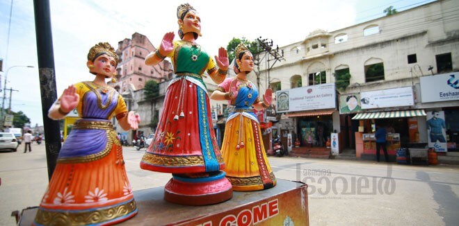 8)Thanjavur-Bomma 8)Thanjavur-Bomma