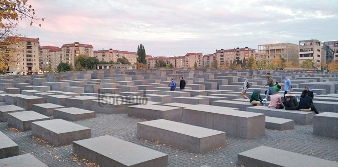 holocaust-memorial1